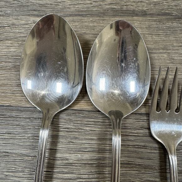 ONEIDA Bancroft 9 Piece Stainless Knife Dinner Salad Forks Serving Soup Spoons - Picture 2 of 14